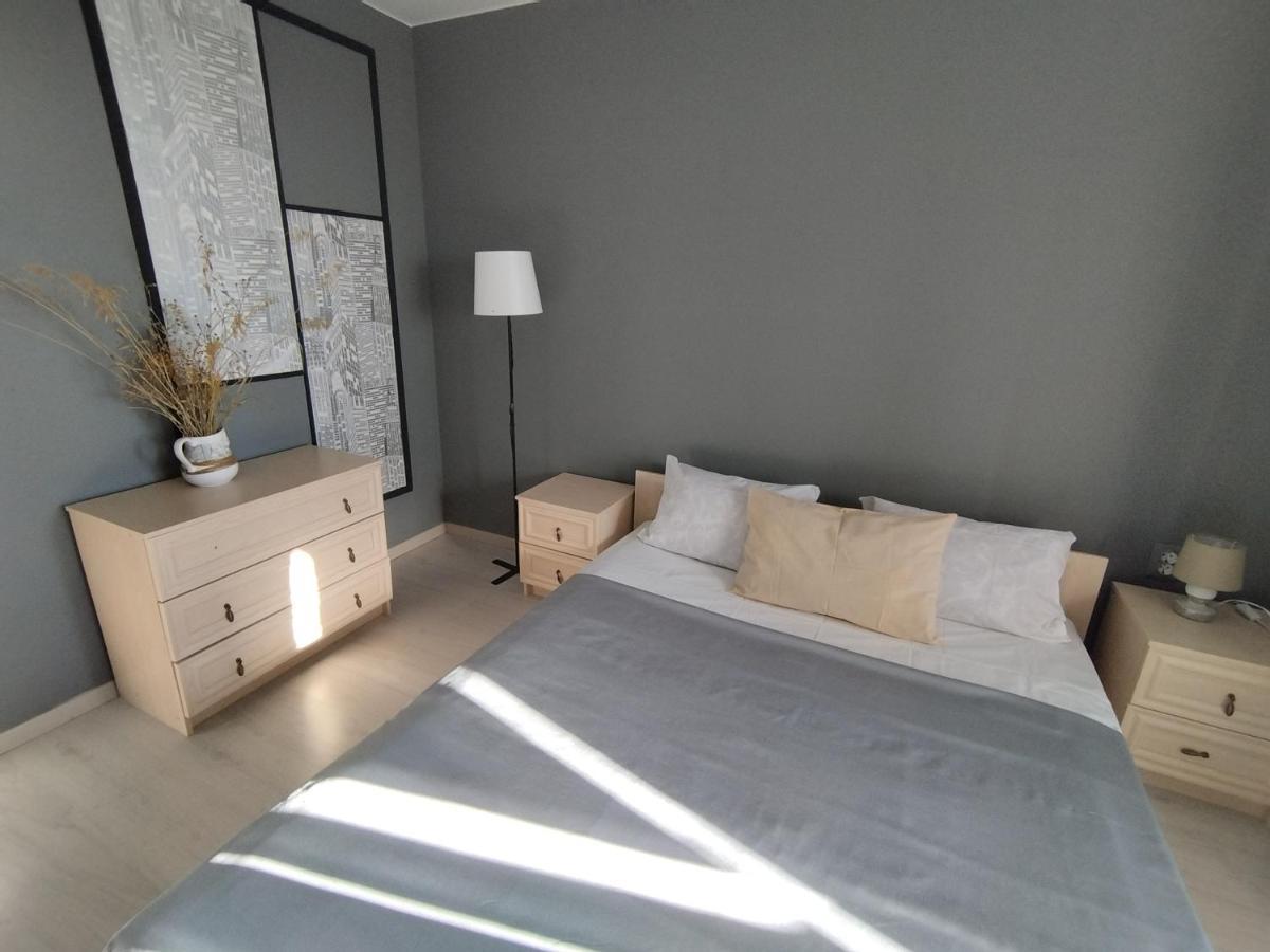 Sky The Apartment Centre ティラスポリ エクステリア 写真